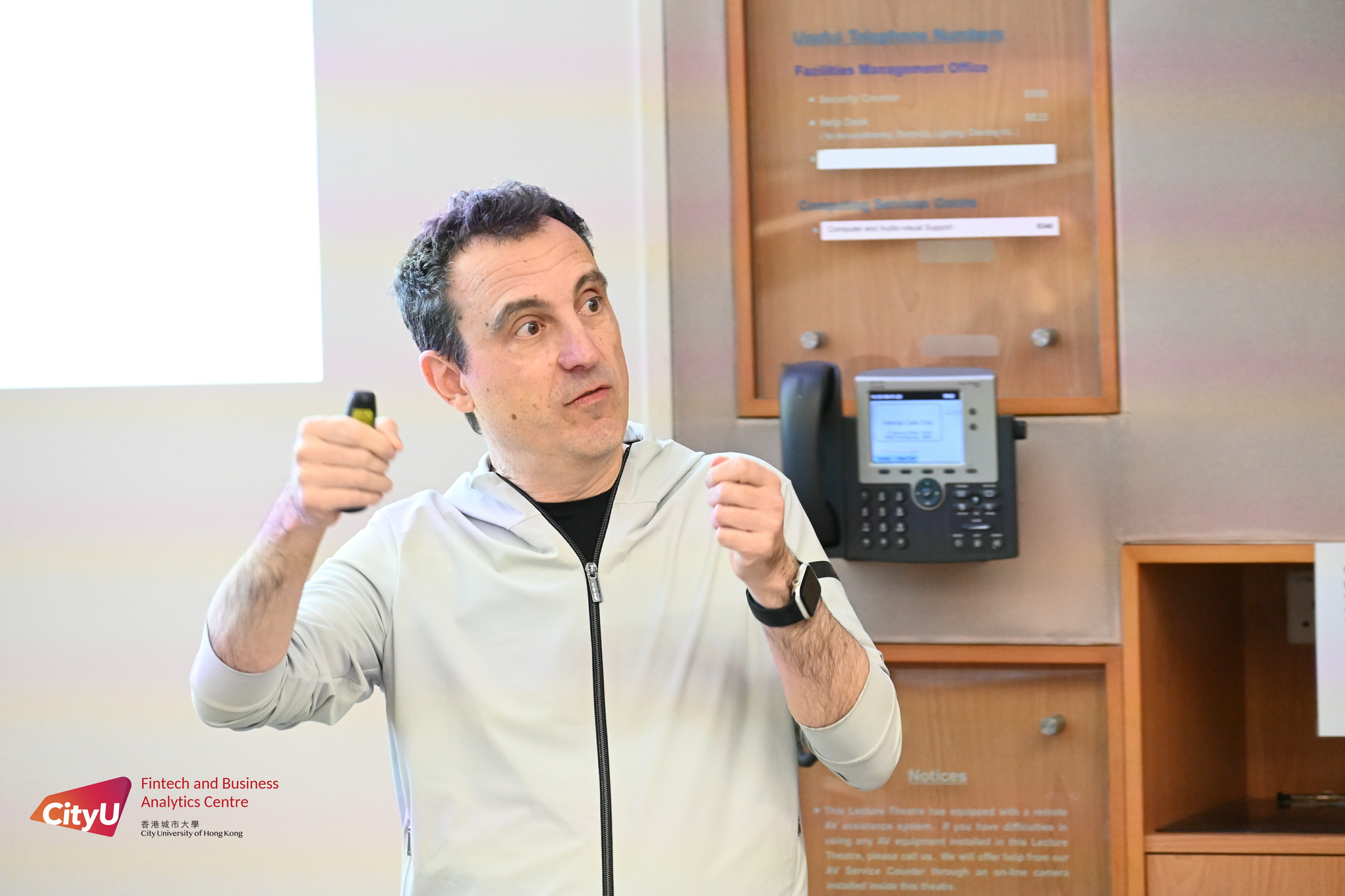 Prof. Giuseppe Cavaliere (E10)